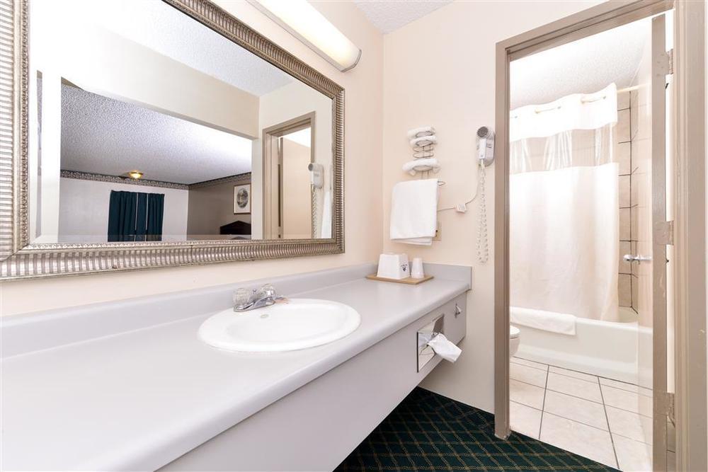 Five Star Inn Берлесон Номер фото